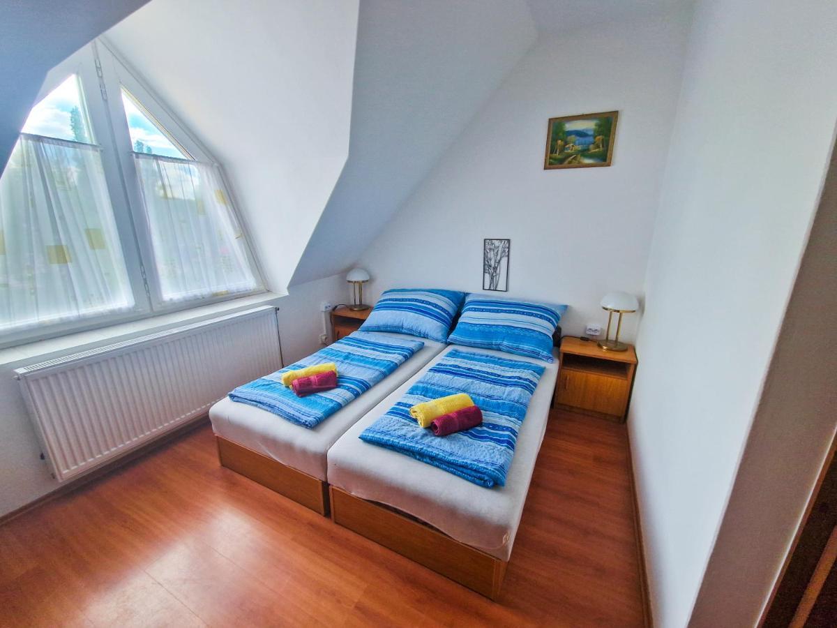 Weinberger Vendégház Zamárdi Esterno foto