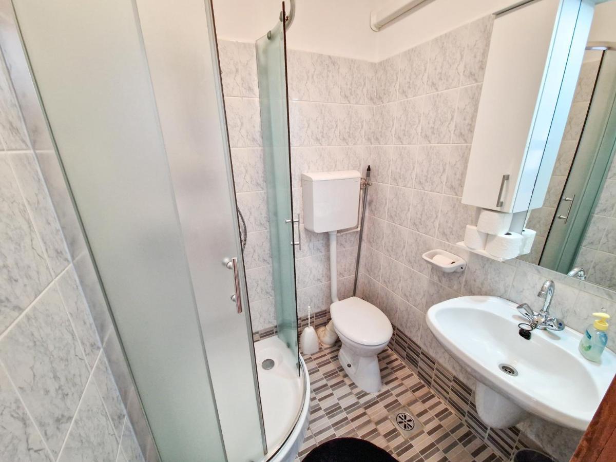Weinberger Vendégház Zamárdi Esterno foto