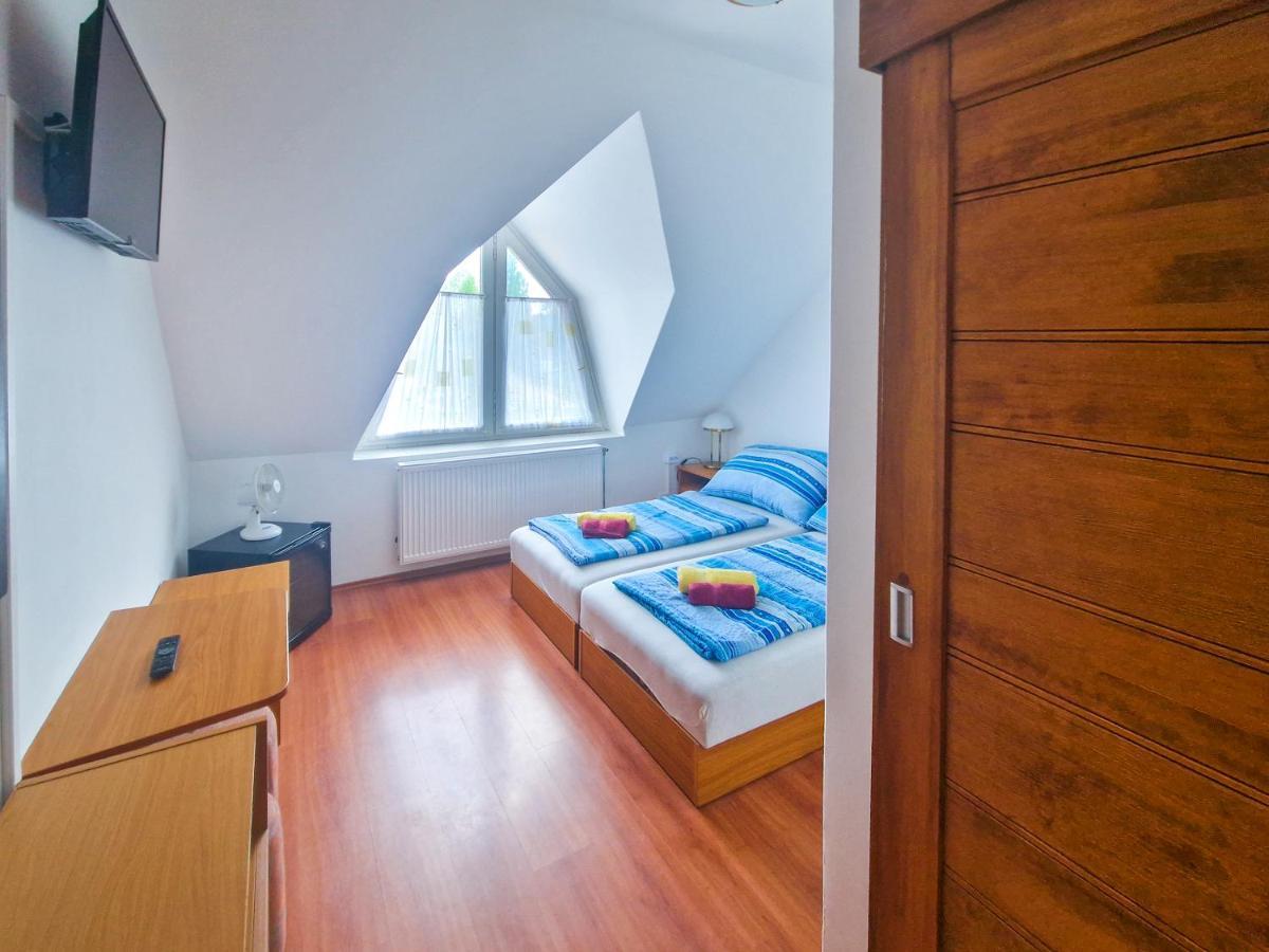 Weinberger Vendégház Zamárdi Esterno foto