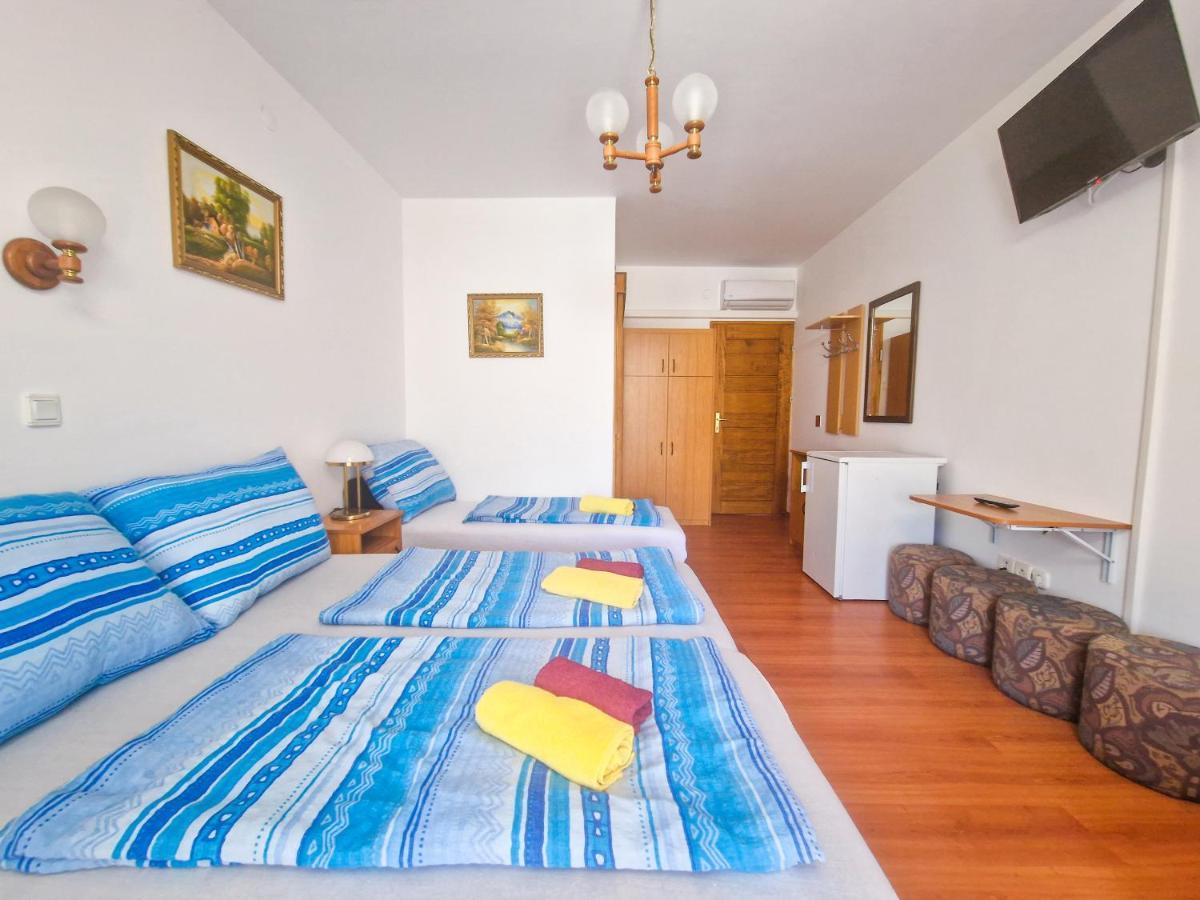 Weinberger Vendégház Zamárdi Esterno foto