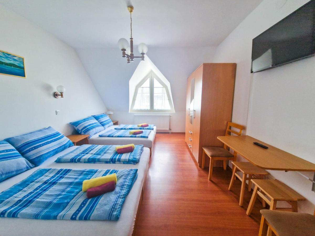 Weinberger Vendégház Zamárdi Esterno foto