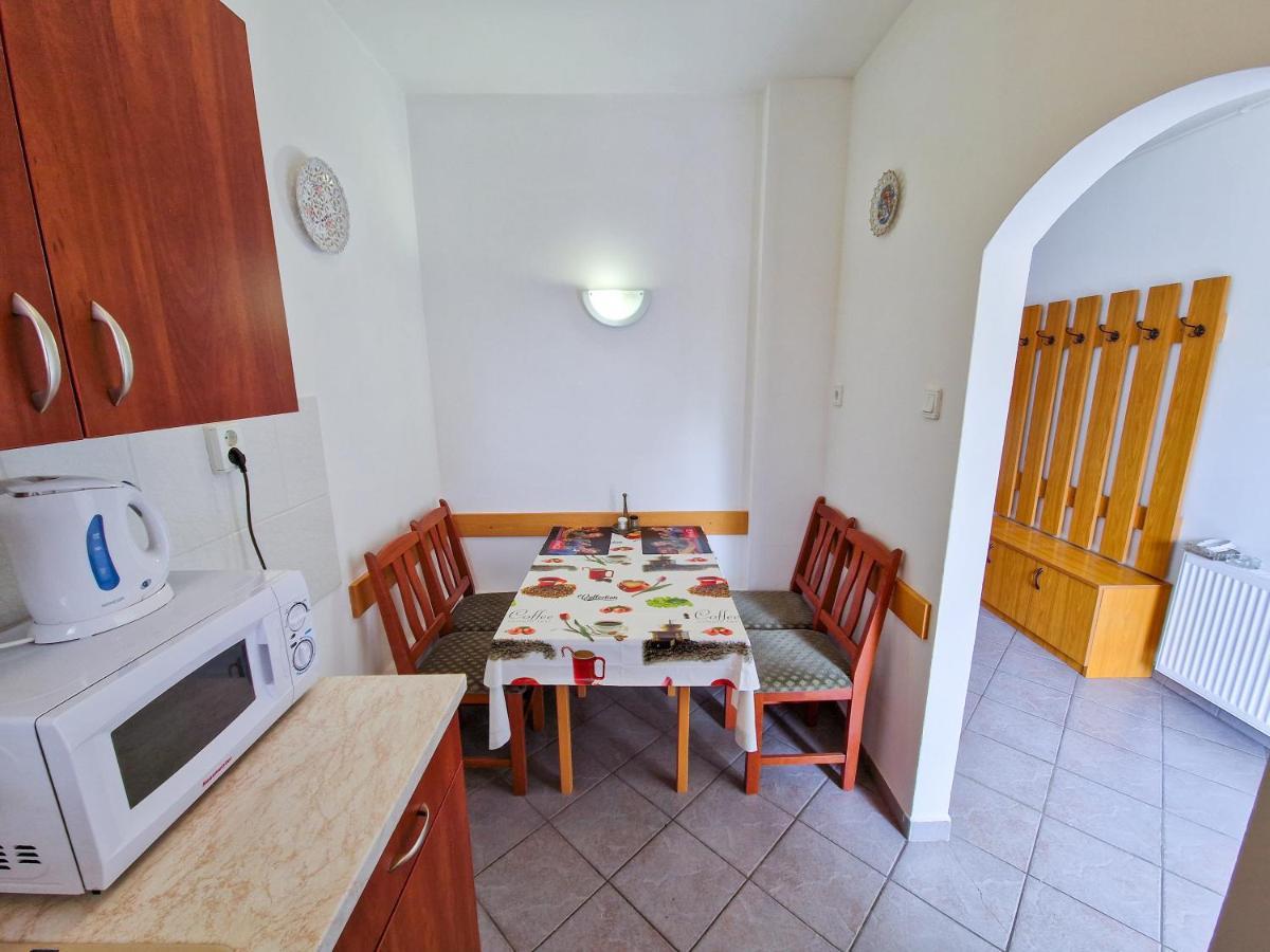 Weinberger Vendégház Zamárdi Esterno foto