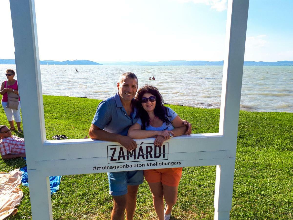 Weinberger Vendégház Zamárdi Esterno foto